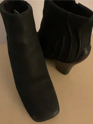 Timberland women Black Nubuck leather Chelsea Ankle Boots US 9 thumbnail 2