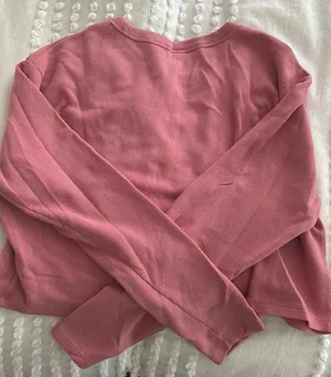 Aritzia Pink Long Sleeve thumbnail 2