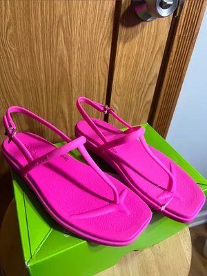 CROCS Women’s Hot Pink T-Strap Slingback Sandals thumbnail 2
