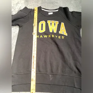 League Iowa Hawkeyes sweatshirt medium Black thumbnail 9