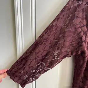 Garnet Hill Lace Dress Women 14 Burgundy Floral Leaf Scoop Neck 3/4 Sleeve Shift thumbnail 6