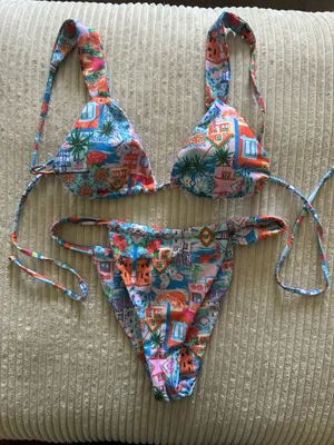 Multicolor adjustable SHEIN bikini set thumbnail 1