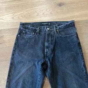 Abercrombie & Fitch Vintage Stretch 90's Slim Jeans Size 31X32 thumbnail 2