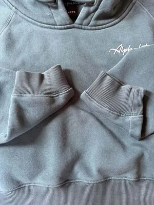 Alphalete Women's Cropped Long Sleeve Hoodie in Teal thumbnail 9