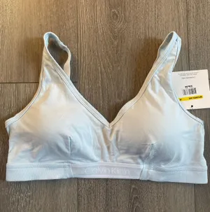 Calvin Klein Bralette thumbnail 1