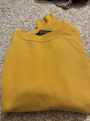 Abercrombie Crewneck Sweatshirt thumbnail 1