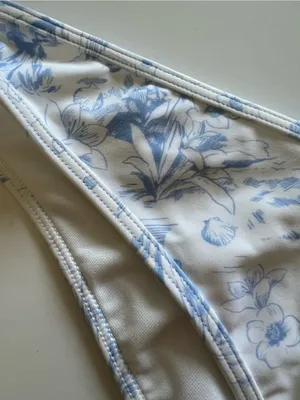{Gilly Hicks} Brand New Baby Blue Printed Bikini Bottoms thumbnail 4