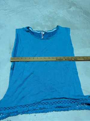 Victoria’s Secret NWTBlue Sleeveless Crochet Hem Tank Top LARGE thumbnail 4