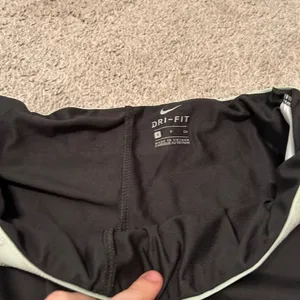 Nike Dri-Fit Black Athletic Running Shorts Women Size S‎ thumbnail 4