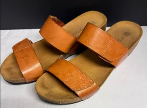 Lola Sabbia Eric Michael Sandals Womens 40 Brown Leather Wedge Slides Spain thumbnail 1