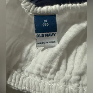 Old Navy White Textured Blouse thumbnail 2