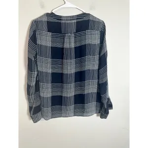 Banana Republic Navy‎ Blue Windowpane Plaid Roll Tab Henley Blouse XS 970424 thumbnail 5