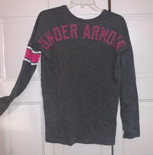 Under Armour Breast Cancer Long Sleeve Shirt Size SM thumbnail 2