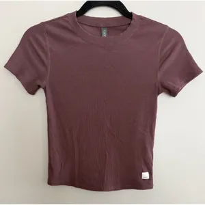 Vuori Pose Fitted Tee Cropped Short Sleeve Mauve Women's Size XS thumbnail 1