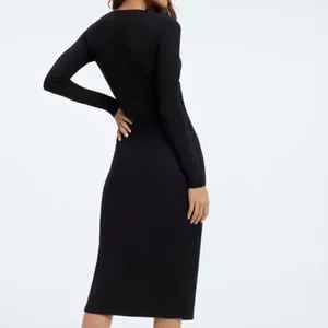 Good American Black Long sleeve Stretchy Mild Wrap Dress(Size 2/Medium) thumbnail 2