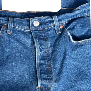 Levi’s 501 Original Fit Jeans 32 Inch Waist L26 Medium Wash Straight Leg Classic thumbnail 4