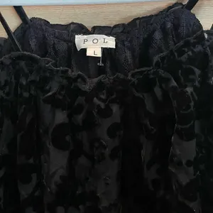 NWOT POL Floral Velvet Lace Tie Tank Boho Top Cami Size Large thumbnail 3