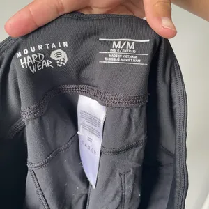 Mountain Hardwear Athletic Outdoor Hiking Shorts Gorpcore Black Women's Size Med thumbnail 8