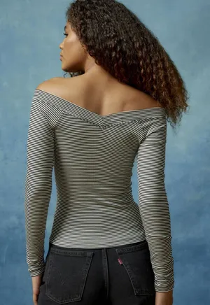 BDG Shannen Off-The-Shoulder Long Sleeve Tee thumbnail 3