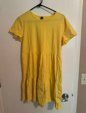 Yellow dress Size L thumbnail 1