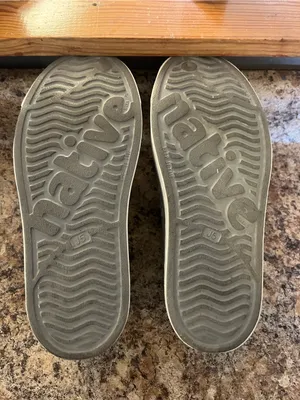 Native Women’s Jefferson Slip-On in Gray and White thumbnail 2