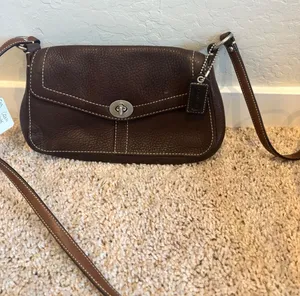 Coach Legacy Crossbody Brown Pebbled Leather Turnlock Flap Bag 10888 Vintage Y2K thumbnail 1