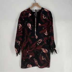 Aritzia Wilfred Charpont Dress‎ Open Back Dark Floral Black Burgundy Tie Sleeve thumbnail 11