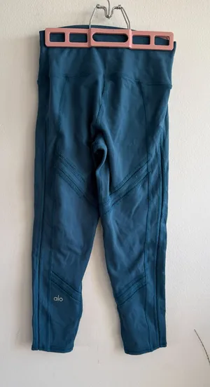 Alo Yoga Women Teal Blue Moto High Waist‎ Mesh Quilted Crop Leggings Size S thumbnail 1