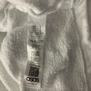 Asos Womens Small‎ White Long Sleeve Crop Sweatshirt Y2K Streetwear thumbnail 6