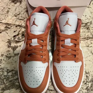 Women’s Air Jordan 1 Low Pink Salmon White Sneakers New Casual (DC0774 080) 7.5 thumbnail 3