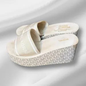 Michael Michael Kors Eva Platform‎ Slides thumbnail 5