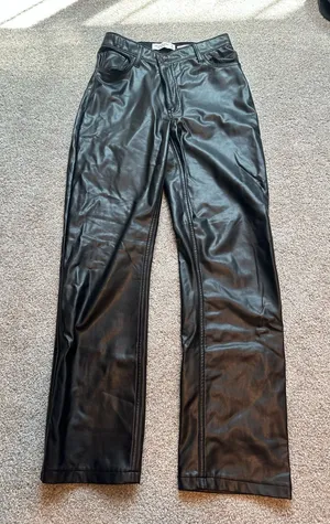 Abercrombie Vegan Leather Pants 90s Straight Ultra High-Rise thumbnail 1
