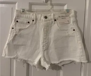 Abercrombie & Fitch High Rise White Mom Shorts thumbnail 1