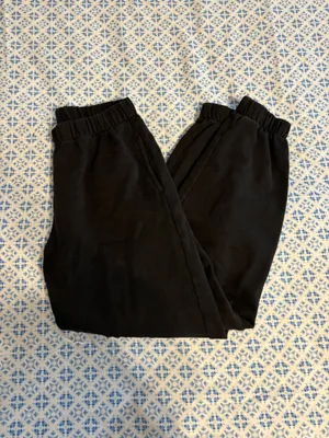 Brandy Melville Rosa Sweatpants thumbnail 3