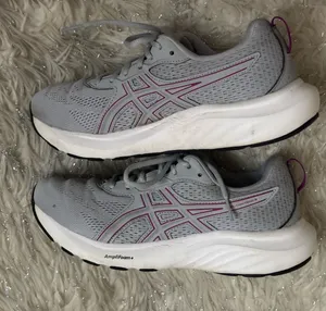 ASICS Gel Contend Light Gray with Purple Accents Women’s Running Shoes Size US 8 thumbnail 1