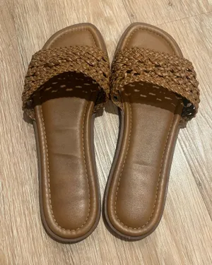 Tommy Bahama Cognac Brown Braided Braid Flats Sandals Summer Beach thumbnail 1