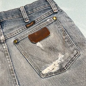 Vintage style wrangler‎ cut off denim shorts medium wash thumbnail 8