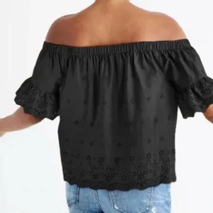 Madewell Eyelet Off-the-Shoulder Ruffled‎ Short Sleeve Top in Black Size Large thumbnail 2