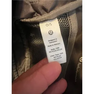 Lululemon everywhere belt bag hyper dye thumbnail 7