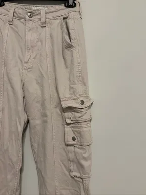 Abercrombie & Fitch Light Beige Wide Leg Cargo Jeans thumbnail 2