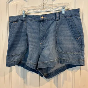Old navy OG chino jean shorts size xl thumbnail 1