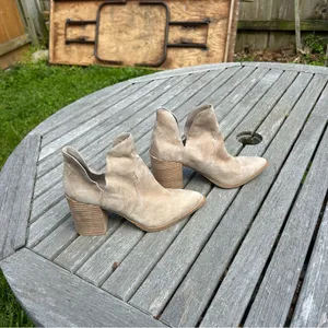 Steve Madden Chaya Pointed Toe Bootie‎ size 7 thumbnail 4