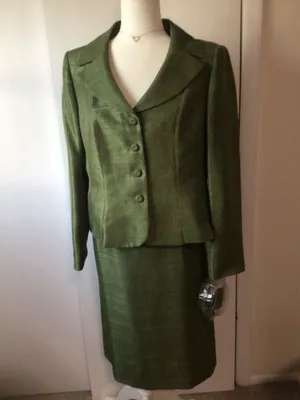 Le Suit Skirt Suit Sage Green- Size 12- Nwot thumbnail 3