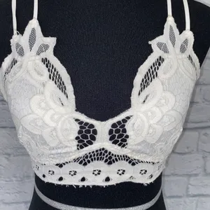 Francesca’s lace criss cross back bralette w/4 adjustable straps white sz Med thumbnail 2