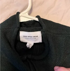 Who What Wear dark green mockneck sweater thumbnail 3