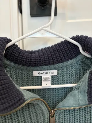Athleta Alder Sweater Size Medium thumbnail 3