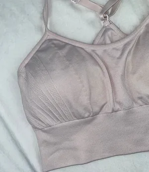 Sports Bra thumbnail 2
