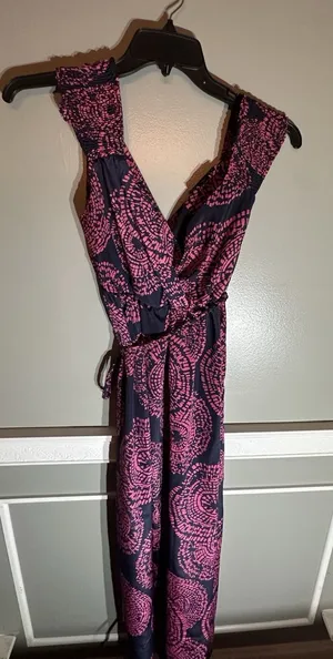 Attention Size Small Navy Blue Dress With Pink Medallions‎ thumbnail 1