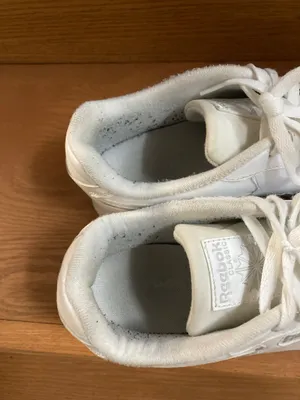 Reebok Classic White 90s Style Casual Shoes with Tan Bottoms thumbnail 7