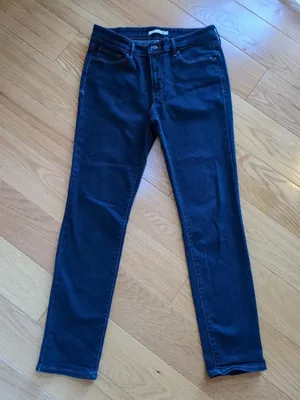 Levi's Dark Wash Mid-Rise Skinny Womens Size 12 (28x30) Denim Stretch Jeans thumbnail 1